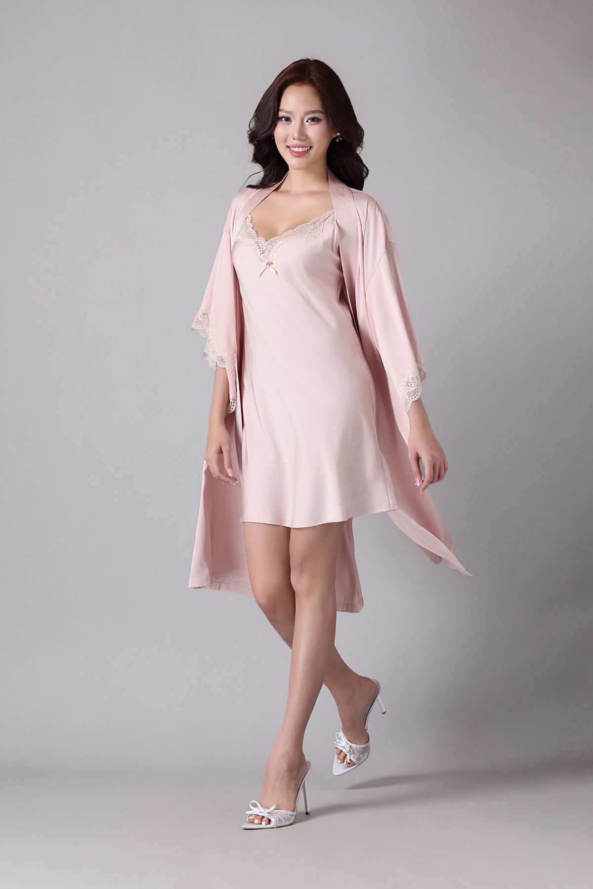 Áo khoác kimono Vera by Chipu satin trơn phối ren - C0045