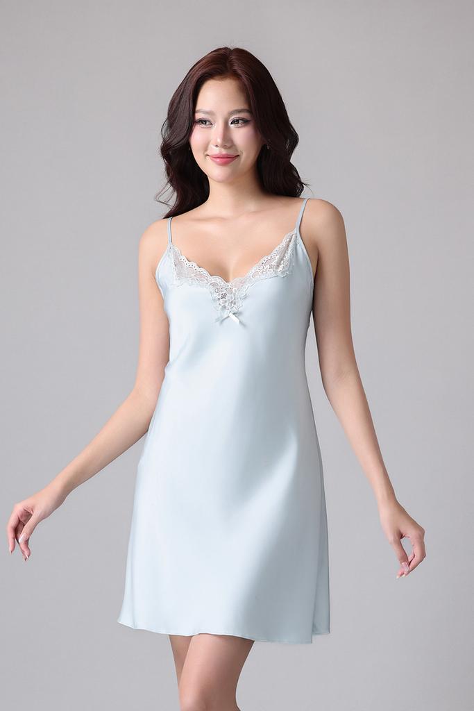 Đầm ngắn Vera by Chipu satin trơn phối ren - C0043