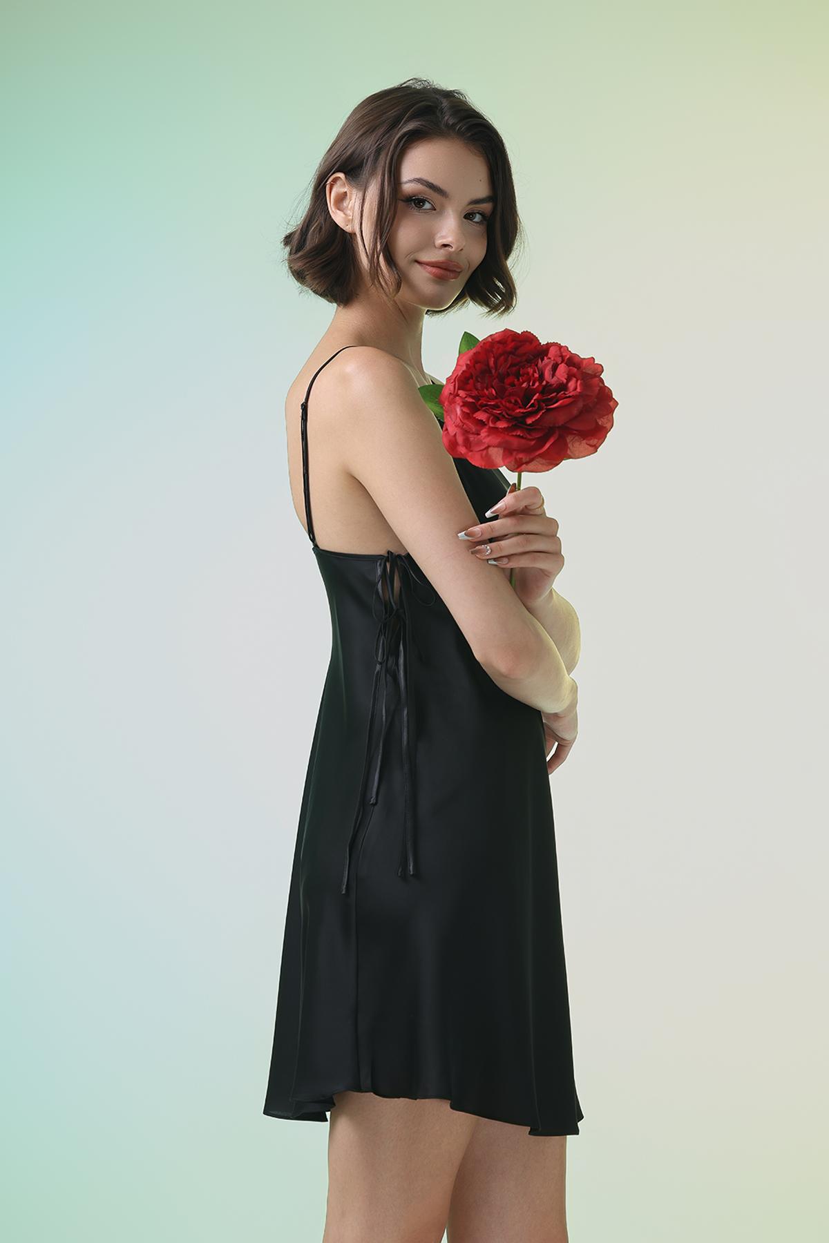 Đầm ngắn nữ Vera satin trơn - V0740