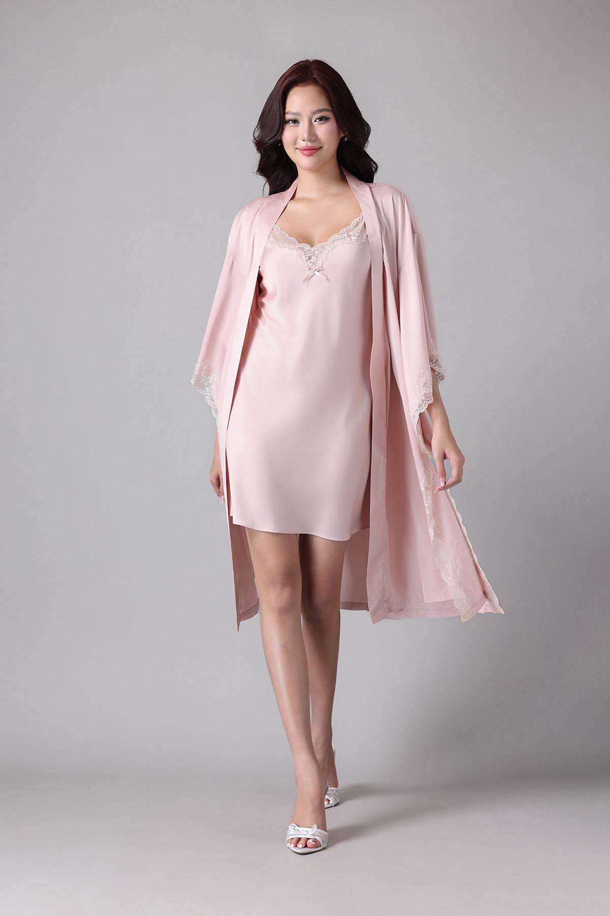 Áo khoác kimono Vera by Chipu satin trơn phối ren - C0045