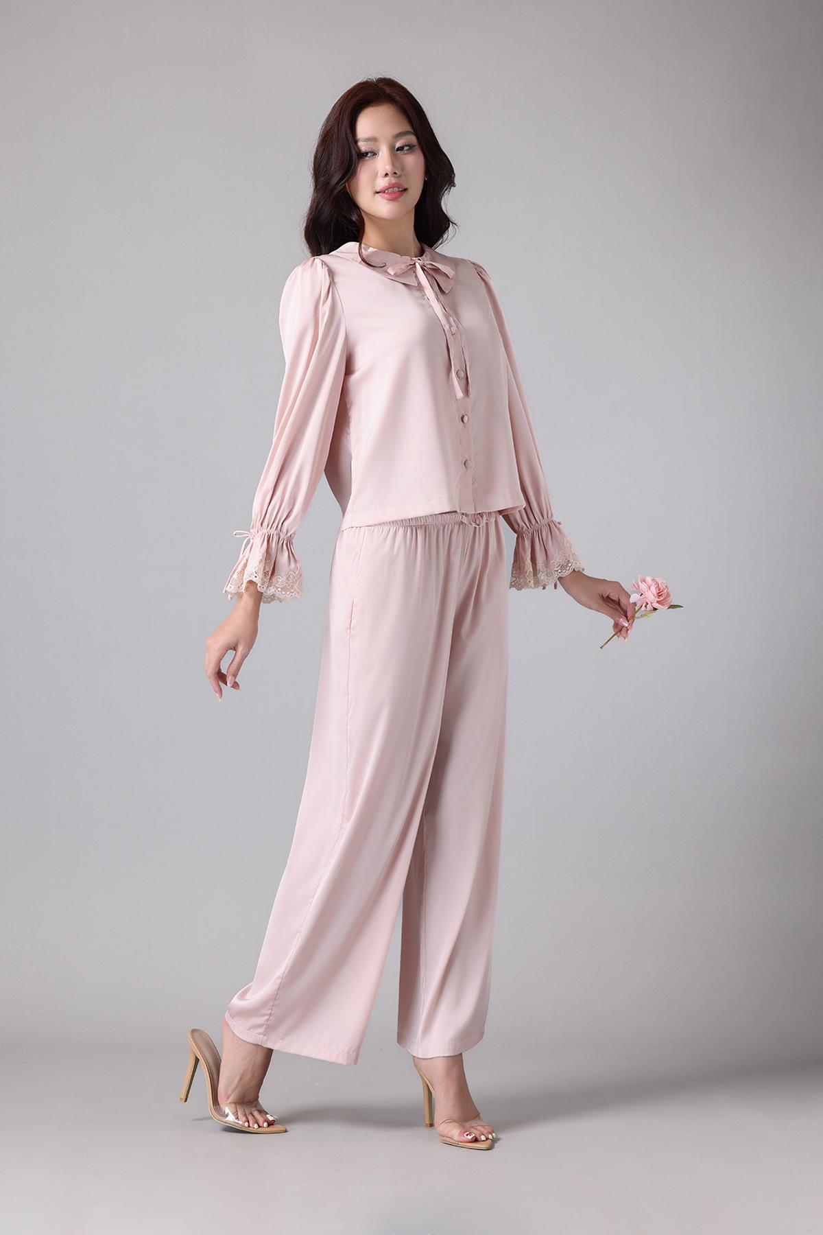 Bộ pijama dài Vera by Chipu satin trơn phối ren - C0052