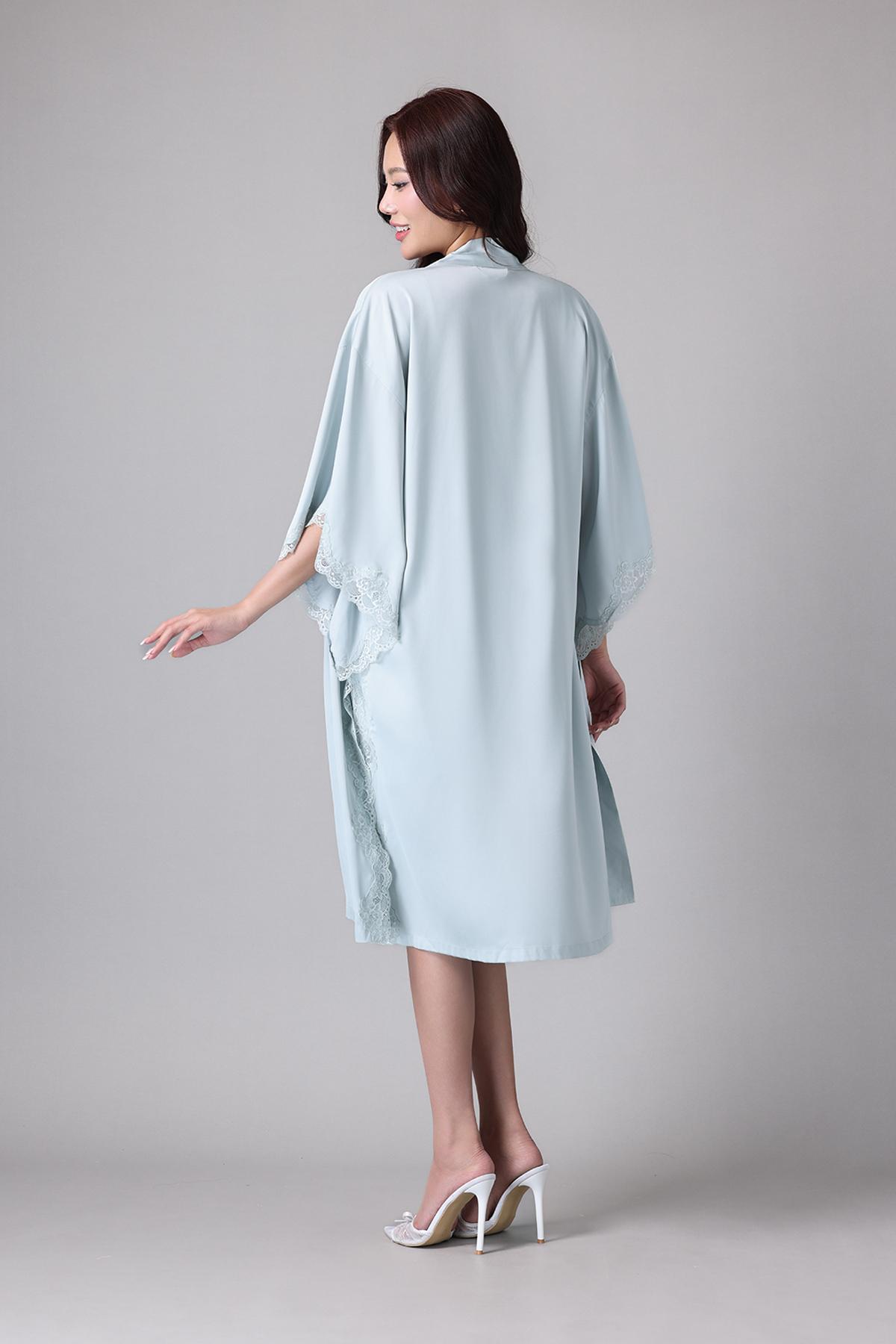 Áo khoác kimono Vera by Chipu satin trơn phối ren - C0045