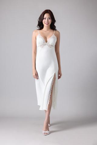 Đầm dài Vera by Chipu satin trơn phối ren - C0044Kem