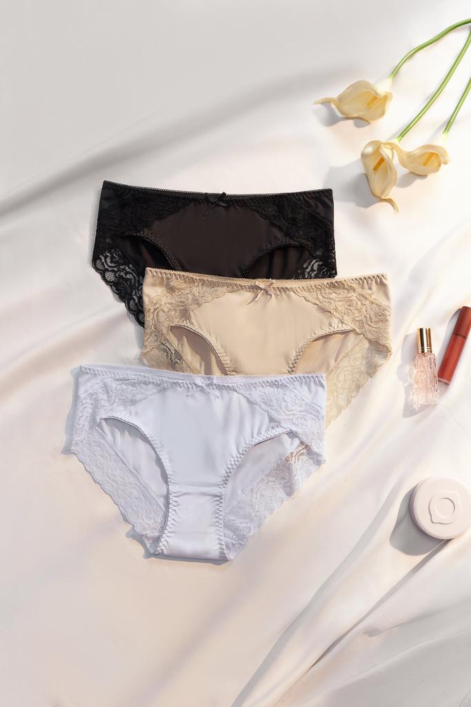 Quần lót bikini nữ Vera microfiber phối ren - V0718