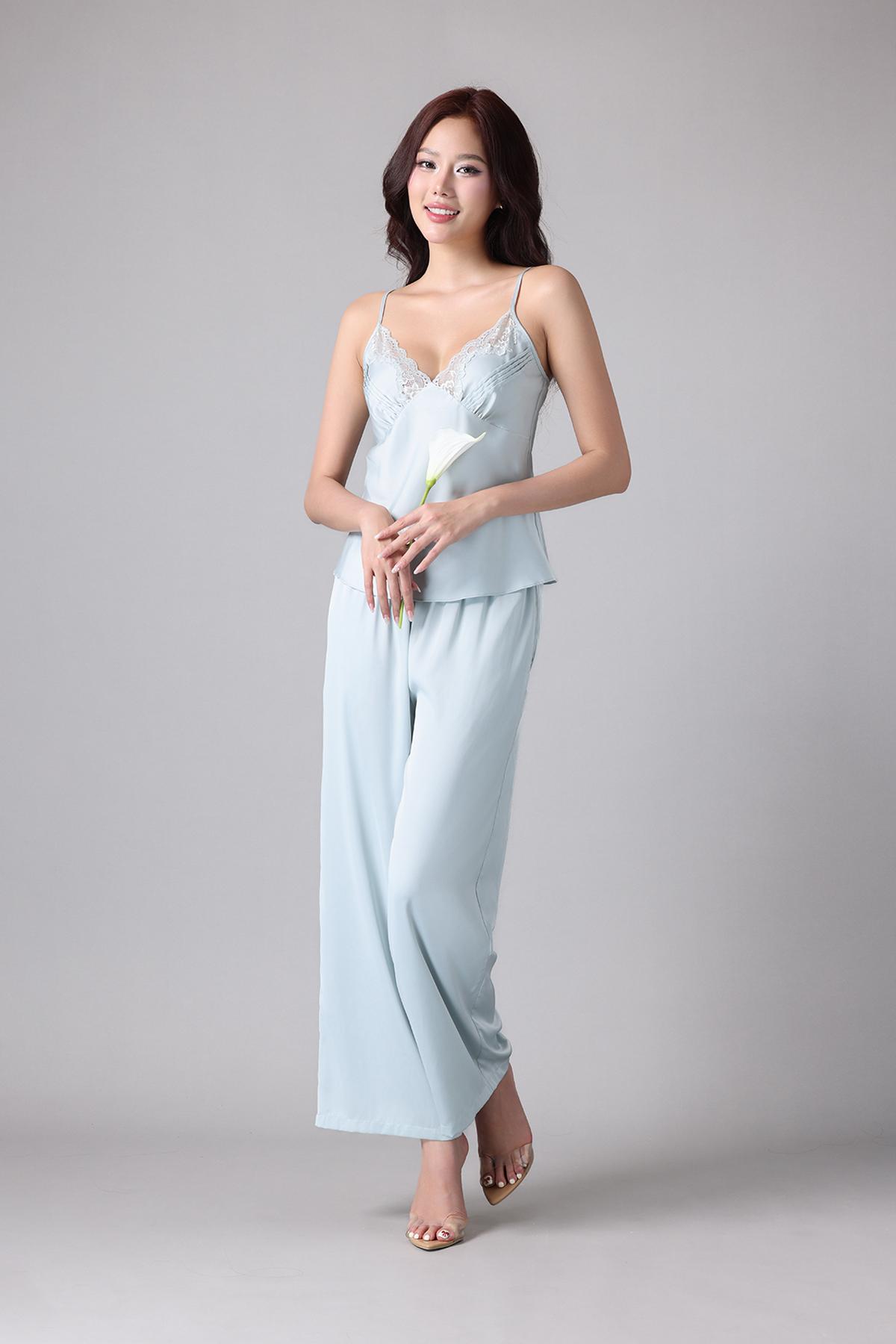 Bộ dài Vera by Chipu satin trơn phối ren - C0050
