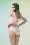 Quần lót bikini nữ Misaki seamless - M1056